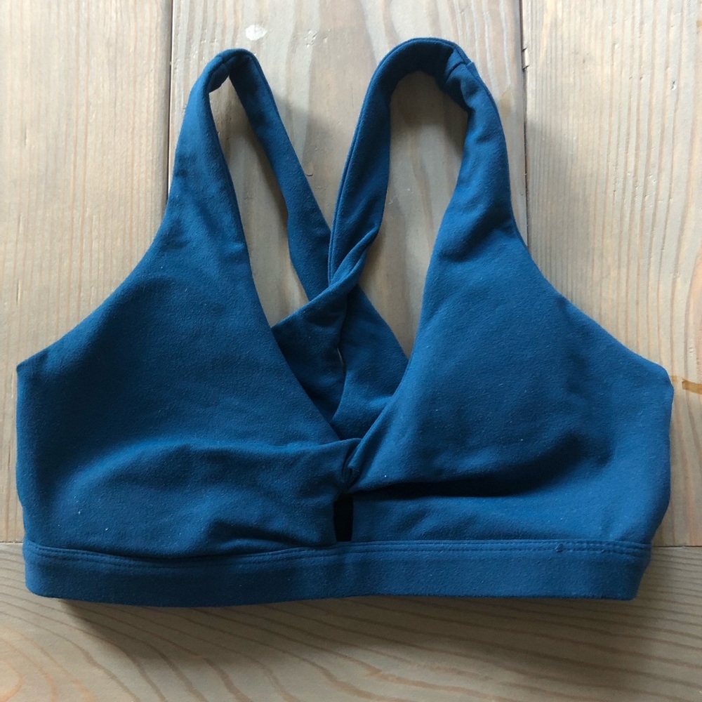 NWOT Fabletics Sports Bra